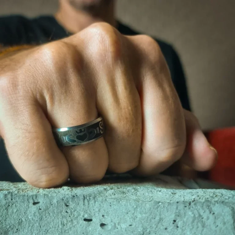Tungsten Claddagh 8mm Ring