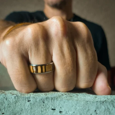 FTR-093-KOA-WOOD-TUNGSTEN-8MM-MENS-RING-video Koa Wood Tungsten 8mm Mens Ring
