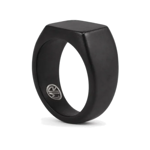Liam Pointed Edge Black Signet Ring