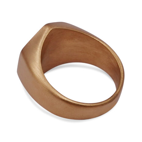 SIG-037-Gold-Hexagonal-Mens-Signet-Ring-3.jpg SIG-037-Gold-Hexagonal-Mens-Signet-Ring-3.jpg