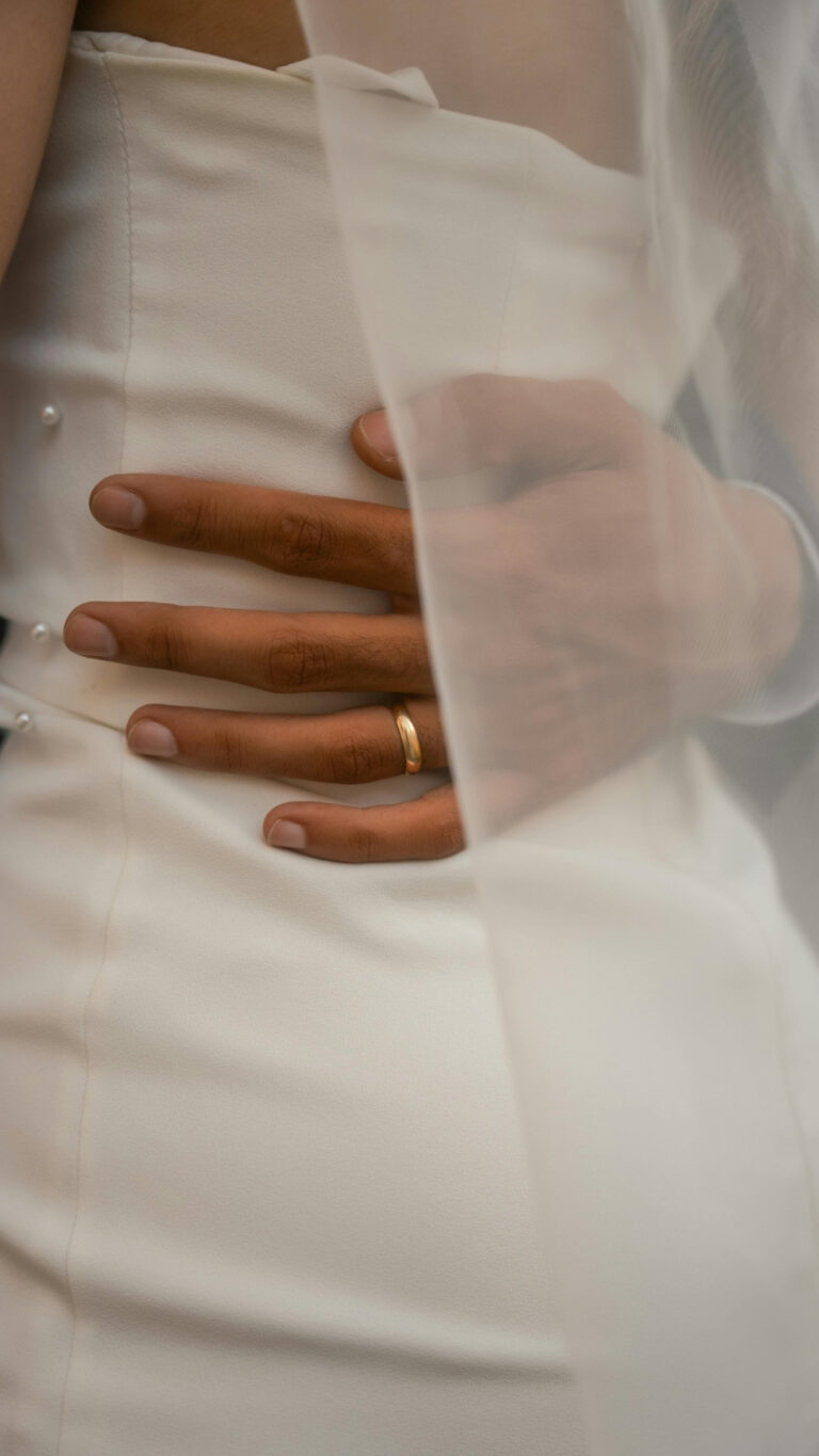 How to Choose the Right Ring Width for Your Hand